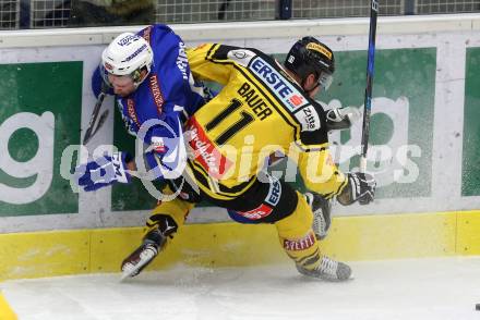 EBEL. Eishockey Bundesliga. VSV gegen	UPC Vienna Capitals.  Kevin Wehrs, (VSV), Sascha Bauer  (Vienna Capitals). Villach, am 6.1.2017.
Foto: Kuess

---
pressefotos, pressefotografie, kuess, qs, qspictures, sport, bild, bilder, bilddatenbank