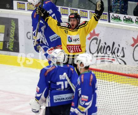 EBEL. Eishockey Bundesliga. VSV gegen	UPC Vienna Capitals.  Torjubel Taylor Vause (Vienna Capitals). Villach, am 6.1.2017.
Foto: Kuess

---
pressefotos, pressefotografie, kuess, qs, qspictures, sport, bild, bilder, bilddatenbank
