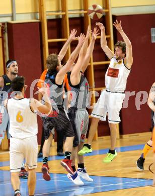 Basketball 2. Bundesliga. GD 12. Runde. Woerthersee Piraten gegen Raiders Villach. Alexander Della Schiava, (Piraten), Timi Huber, Luka Gvozden (Raiders). Klagenfurt, am 7.1.2017.
Foto: Kuess
---
pressefotos, pressefotografie, kuess, qs, qspictures, sport, bild, bilder, bilddatenbank