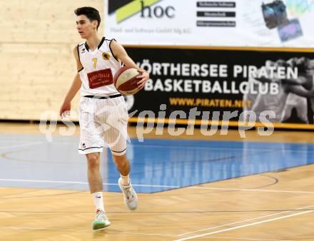 Basketball 2. Bundesliga. GD 12. Runde. Woerthersee Piraten gegen Raiders Villach. Volkan Oezdemir (Piraten). Klagenfurt, am 7.1.2017.
Foto: Kuess
---
pressefotos, pressefotografie, kuess, qs, qspictures, sport, bild, bilder, bilddatenbank