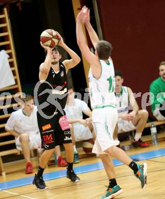 Basketball 2. Bundesliga. GD 12. Runde. KOS Celovec gegen Mattersburg Rocks. Christian Erschen,  (KOS Celovec), Bence Czukor (Mattersburg). Klagenfurt, am 8.1.2017.
Foto: Kuess
---
pressefotos, pressefotografie, kuess, qs, qspictures, sport, bild, bilder, bilddatenbank