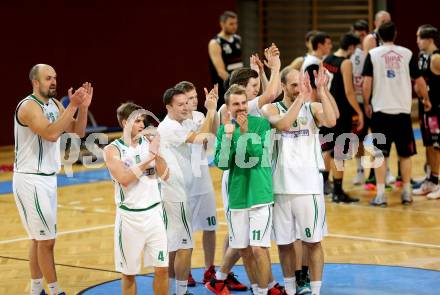 Basketball 2. Bundesliga. GD 12. Runde. KOS Celovec gegen Mattersburg Rocks. Jubel (KOS Celovec). Klagenfurt, am 8.1.2017.
Foto: Kuess
---
pressefotos, pressefotografie, kuess, qs, qspictures, sport, bild, bilder, bilddatenbank