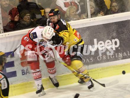 EBEL. Eishockey Bundesliga. KAC gegen 	UPC Vienna Capitals. Manuel Geier,  (KAC), Aaron Brocklehurst (Vienna Capitals). Klagenfurt, am 11.1.2017.
Foto: Kuess

---
pressefotos, pressefotografie, kuess, qs, qspictures, sport, bild, bilder, bilddatenbank