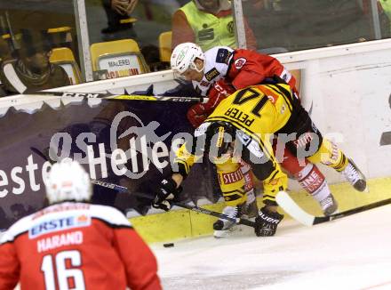 EBEL. Eishockey Bundesliga. KAC gegen 	UPC Vienna Capitals. Marco Brucker, (KAC), Patrick Peter  (Vienna Capitals). Klagenfurt, am 11.1.2017.
Foto: Kuess

---
pressefotos, pressefotografie, kuess, qs, qspictures, sport, bild, bilder, bilddatenbank