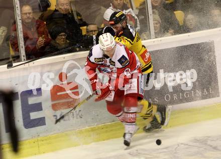 EBEL. Eishockey Bundesliga. KAC gegen 	UPC Vienna Capitals. Manuel Geier,  (KAC), Aaron Brocklehurst (Vienna Capitals). Klagenfurt, am 11.1.2017.
Foto: Kuess

---
pressefotos, pressefotografie, kuess, qs, qspictures, sport, bild, bilder, bilddatenbank