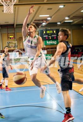 Basketball 2. Bundesliga. GD 13. Runde. KOS Celovec gegen Villach Raiders.  Ziga Erculj,  (KOS Celovec), Timi Huber (Villach). Klagenfurt, am 14.1.2017.
Foto: Kuess
---
pressefotos, pressefotografie, kuess, qs, qspictures, sport, bild, bilder, bilddatenbank