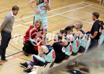 Basketball. OEBV Cup. Raiders Villach gegen WBC Wels.  Trainerin Natalia Tcherkacheva (Raiders). Villach, am 21.1.2017.
Foto: Kuess
---
pressefotos, pressefotografie, kuess, qs, qspictures, sport, bild, bilder, bilddatenbank