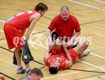 Basketball. OEBV Cup. Raiders Villach gegen WBC Wels.  Dejan Cigoja verletzt (Wels). Villach, am 21.1.2017.
Foto: Kuess
---
pressefotos, pressefotografie, kuess, qs, qspictures, sport, bild, bilder, bilddatenbank