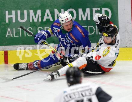 EBEL. Eishockey Bundesliga. VSV gegen	Dornbirner Eishockey Club. Patrick Platzer,  (VSV), Stefan Haeussle (Dornbirn). Villach, am 27.1.2017.
Foto: Kuess

---
pressefotos, pressefotografie, kuess, qs, qspictures, sport, bild, bilder, bilddatenbank
