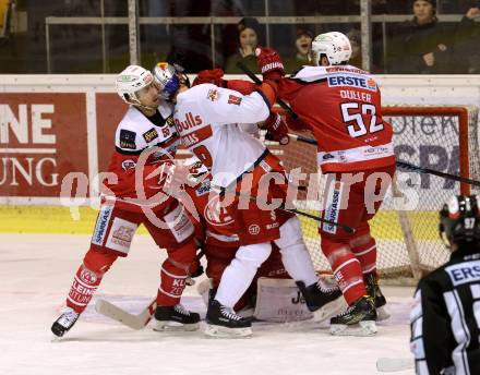 EBEL. Eishockey Bundesliga. KAC gegen 	EC Red Bull Salzburg. Christoph Duller, Mitja Robar,  (KAC), Ryan Ducan (Salzburg). Klagenfurt, am 29.1.2017.
Foto: Kuess

---
pressefotos, pressefotografie, kuess, qs, qspictures, sport, bild, bilder, bilddatenbank