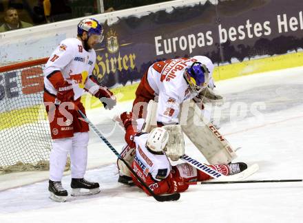 EBEL. Eishockey Bundesliga. KAC gegen 	EC Red Bull Salzburg. Johannes Bischofberger, (KAC), Bernhard Starkbaum , Alexander Cijan (Salzburg). Klagenfurt, am 29.1.2017.
Foto: Kuess

---
pressefotos, pressefotografie, kuess, qs, qspictures, sport, bild, bilder, bilddatenbank