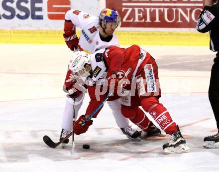 EBEL. Eishockey Bundesliga. KAC gegen 	EC Red Bull Salzburg. Mark Hurtubise,  (KAC), Ryan Duncan (Salzburg). Klagenfurt, am 29.1.2017.
Foto: Kuess

---
pressefotos, pressefotografie, kuess, qs, qspictures, sport, bild, bilder, bilddatenbank