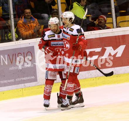 EBEL. Eishockey Bundesliga. KAC gegen 	EC Red Bull Salzburg. Torjubel Thomas Koch, Manuel Ganahl (KAC). Klagenfurt, am 29.1.2017.
Foto: Kuess

---
pressefotos, pressefotografie, kuess, qs, qspictures, sport, bild, bilder, bilddatenbank