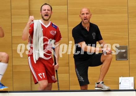 Floorball. 1. Bundesliga. VSV gegen KAC. Jubel Pfeifer Martin, Trainer Jochen Barthe  (KAC). Villach, am 17.9.2016.
Foto: Kuess
---
pressefotos, pressefotografie, kuess, qs, qspictures, sport, bild, bilder, bilddatenbank