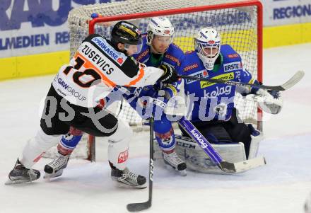EBEL. Eishockey Bundesliga. VSV gegen	Moser Medical Graz99ers. Kevin Wehrs, Lukas Herzog,  (VSV), Zintis Nauris Zusevics (Graz). Villach, am 5.2.2017.
Foto: Kuess

---
pressefotos, pressefotografie, kuess, qs, qspictures, sport, bild, bilder, bilddatenbank