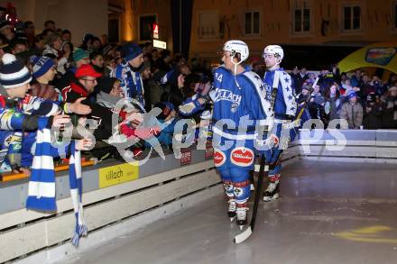 EBEL. Eishockey Bundesliga. Showtraining VSV.  Corey Locke, Eric Hunter. Villach, am 10.2.2017.
Foto: Kuess

---
pressefotos, pressefotografie, kuess, qs, qspictures, sport, bild, bilder, bilddatenbank