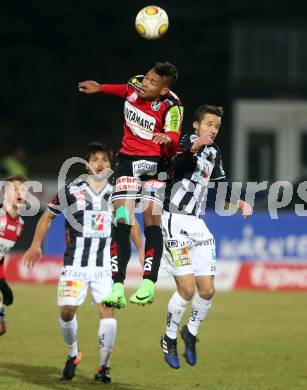 Fussball Bundesliga. RZ Pellets WAC gegen SV Guntamatic Ried. Gerald Nutz,  (WAC), Marvin Egho (Ried). Wolfsberg, am 11.2.2017.
Foto: Kuess

---
pressefotos, pressefotografie, kuess, qs, qspictures, sport, bild, bilder, bilddatenbank