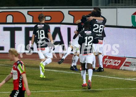 Fussball Bundesliga. RZ Pellets WAC gegen SV Guntamatic Ried. Torjubel Christian Klem, Philipp Prosenik, Michael Sollbauer, Thomas Zuendel (WAC). Wolfsberg, am 11.2.2017.
Foto: Kuess

---
pressefotos, pressefotografie, kuess, qs, qspictures, sport, bild, bilder, bilddatenbank