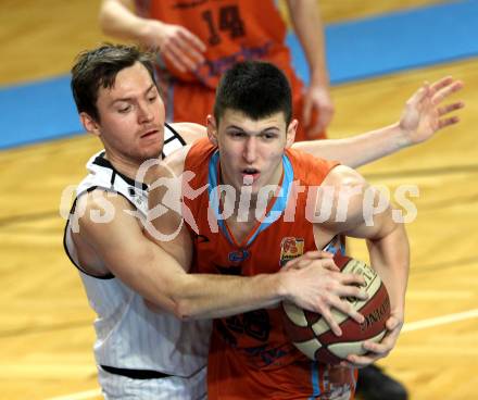 Basketball 2. Bundesliga. GD 16. Runde. Woerthersee Piraten gegen Basket2000 Vienna. Jan-Arne Apschner (Piraten), Marko Jelisavac (Vienna). Klagenfurt, am 11.2.2017.
Foto: Kuess
---
pressefotos, pressefotografie, kuess, qs, qspictures, sport, bild, bilder, bilddatenbank