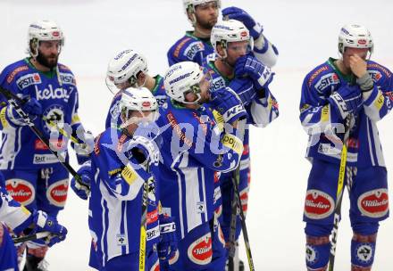 EBEL. Eishockey Bundesliga. VSV gegen	HC Orli Znojmo. enttaeuschte VSV Spieler. Villach, am 15.2.2017.
Foto: Kuess

---
pressefotos, pressefotografie, kuess, qs, qspictures, sport, bild, bilder, bilddatenbank