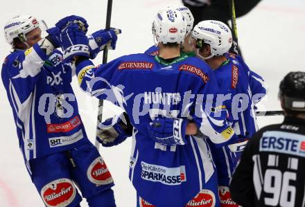 EBEL. Eishockey Bundesliga. VSV gegen	HC Orli Znojmo. Torjubel Corey Locke, Eric Hunter, Daniel Nageler, Kevin Wehrs (VSV). Villach, am 15.2.2017.
Foto: Kuess

---
pressefotos, pressefotografie, kuess, qs, qspictures, sport, bild, bilder, bilddatenbank