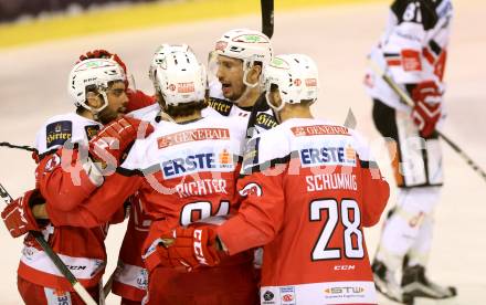 EBEL. Eishockey Bundesliga. KAC gegen 	HC TWK Innsbruck, Die Haie. Torjubel Steven Strong, Marco Richter, Ziga Pance. Martin Schumnig, Mark Hurturbise (KAC). Klagenfurt, am 17.2.2017.
Foto: Kuess

---
pressefotos, pressefotografie, kuess, qs, qspictures, sport, bild, bilder, bilddatenbank