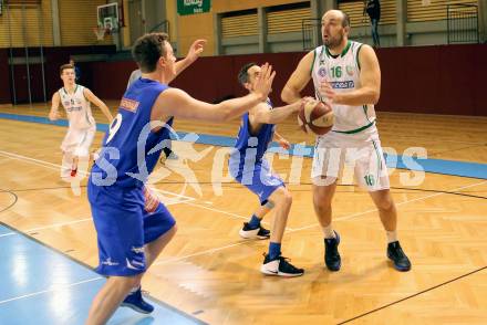 Basketball 2. Bundesliga. GD 17. Runde. KOS Celovec gegen D.C. Timberwolves. Vjeran Soldo,  (KOS Celovec),  Philipp D Angelo, David Geisler (Timberwolves). Klagenfurt, am 18.2.2017.
Foto: Kuess
---
pressefotos, pressefotografie, kuess, qs, qspictures, sport, bild, bilder, bilddatenbank