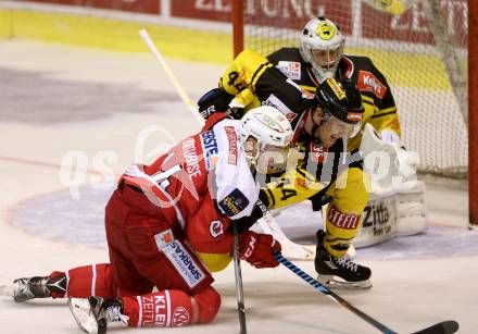 EBEL. Eishockey Bundesliga. KAC gegen 	UPC Vienna Capitals. Mark HUrturbise, (KAC),   Jamie Fraser, Jean Philippe Lamoureux (Vienna Capitals). Klagenfurt, am 19.2.2017.
Foto: Kuess

---
pressefotos, pressefotografie, kuess, qs, qspictures, sport, bild, bilder, bilddatenbank