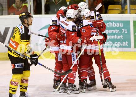 EBEL. Eishockey Bundesliga. KAC gegen 	UPC Vienna Capitals. Torjubel Jamie Lundmark, Manuel Ganahl, Matthew Neal, David Joseph Fischer, Kevin Kapstad (KAC). Klagenfurt, am 19.2.2017.
Foto: Kuess

---
pressefotos, pressefotografie, kuess, qs, qspictures, sport, bild, bilder, bilddatenbank