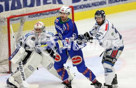 EBEL. Eishockey Bundesliga. VSV gegen	Fehervar AV 19. Miha Verlic, (VSV),  Drew Schiestel, Zoltan Hetenyi  (Alba Volan). Villach, am 21.2.2017.
Foto: Kuess

---
pressefotos, pressefotografie, kuess, qs, qspictures, sport, bild, bilder, bilddatenbank