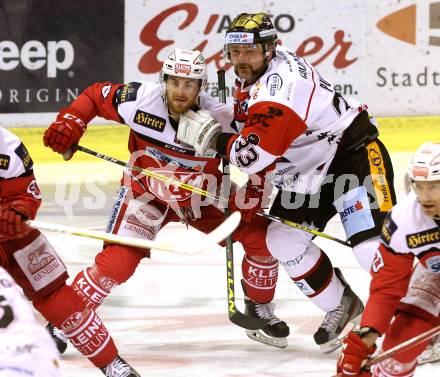 EBEL. Eishockey Bundesliga. KAC gegen 	HC Orli Znojmo. Matthew Neal,  (KAC), Peter Pucher  (Znojmo). Klagenfurt, am 26.2.2017.
Foto: Kuess

---
pressefotos, pressefotografie, kuess, qs, qspictures, sport, bild, bilder, bilddatenbank