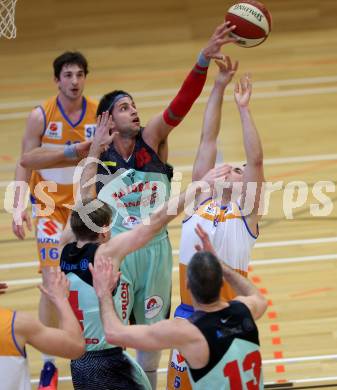 Basketball 2. Bundesliga. GD18. Runde. Raiders Villach gegen BBU Salzburg.   Marko Kolaric,  (Villach), Georg Lampl (Salzburg). Villach, am 26.2.2017.
Foto: Kuess
---
pressefotos, pressefotografie, kuess, qs, qspictures, sport, bild, bilder, bilddatenbank