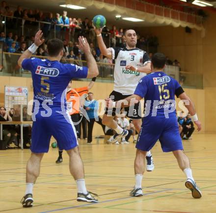 Handball HLA. SC Kelag Ferlach gegen HC Linz AG. Risto Arnaudovski  (Ferlach), Julius Hoflehner, Gojko Vuckovic (Linz). Ferlach, am 11.3.2017.
Foto: Kuess
---
pressefotos, pressefotografie, kuess, qs, qspictures, sport, bild, bilder, bilddatenbank