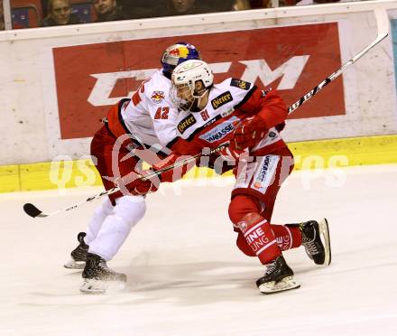 EBEL. Eishockey Bundesliga. KAC gegen 	EC Red Bull Salzburg. Philipp Kreutzer,  (KAC),  Layne Viveiros (Salzburg). Klagenfurt, am 17.3.2017.
Foto: Kuess

---
pressefotos, pressefotografie, kuess, qs, qspictures, sport, bild, bilder, bilddatenbank