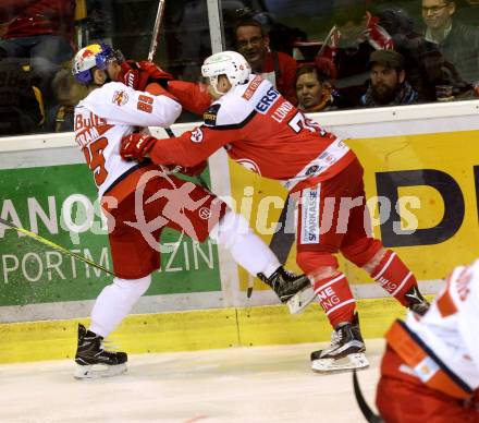 EBEL. Eishockey Bundesliga. KAC gegen 	EC Red Bull Salzburg. Jamie Lundmark, (KAC),  Florian Baltram (Salzburg). Klagenfurt, am 17.3.2017.
Foto: Kuess

---
pressefotos, pressefotografie, kuess, qs, qspictures, sport, bild, bilder, bilddatenbank
