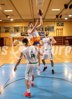 Basketball 2. Bundesliga. GD 21. Runde. KOS Celovec gegen BBU Salzburg.  Ziga Erculj, Jakob Strazar (KOS Celovec), Lorenz Rattey (Salzburg). Klagenfurt, am 18.3.2017.
Foto: Kuess
---
pressefotos, pressefotografie, kuess, qs, qspictures, sport, bild, bilder, bilddatenbank