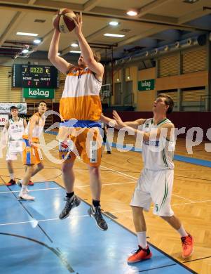 Basketball 2. Bundesliga. GD 21. Runde. KOS Celovec gegen BBU Salzburg.  Andi Smrtnik,  (KOS Celovec), Christian Joch (Salzburg). Klagenfurt, am 18.3.2017.
Foto: Kuess
---
pressefotos, pressefotografie, kuess, qs, qspictures, sport, bild, bilder, bilddatenbank