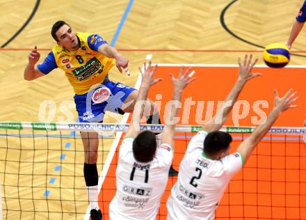 Volleyball. DenizBank AG Volley League Men. Semifinale. SK Posojilnica Aich/Dob gegen UVC Holding Graz. Peter Mlynarcik (Aich/Dob), Lauris Dine Ochaya, Uwe Steidl. Bleiburg, am 25.3.2017.
Foto: Kuess
---
pressefotos, pressefotografie, kuess, qs, qspictures, sport, bild, bilder, bilddatenbank