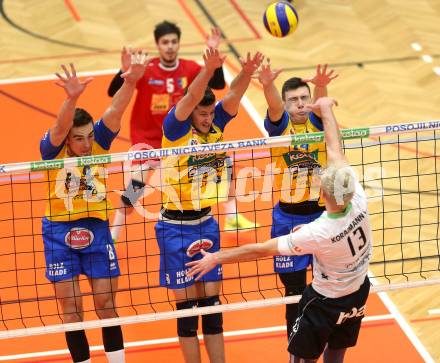 Volleyball. DenizBank AG Volley League Men. Semifinale. SK Posojilnica Aich/Dob gegen UVC Holding Graz. Peter Mlynarcik, Uros Pavlovic, Anestis Dalakouras (Aich/Dob), Lorenz Koraimann (Graz). Bleiburg, am 25.3.2017.
Foto: Kuess
---
pressefotos, pressefotografie, kuess, qs, qspictures, sport, bild, bilder, bilddatenbank