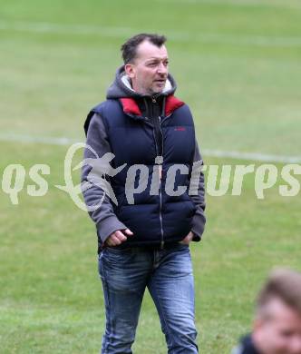 Fussball. Kaerntner Liga. Koettmannsdorf gegen Lienz. Trainer 	Rudolf Perz (Koettmannsdorf). Koettmannsdorf, 26.3.2017.
Foto: Kuess
---
pressefotos, pressefotografie, kuess, qs, qspictures, sport, bild, bilder, bilddatenbank