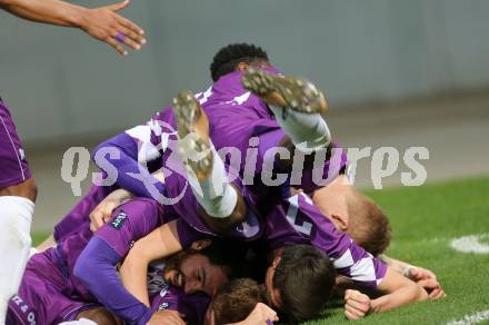 Fussball Regionalliga. SK Austria Klagenfurt gegen St. Florian. Torjubel Roman Bobak (Klagenfurt). Klagenfurt, am 31.3.2017.
Foto: Kuess
---
pressefotos, pressefotografie, kuess, qs, qspictures, sport, bild, bilder, bilddatenbank