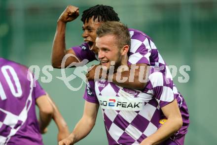 Fussball Regionalliga. SK Austria Klagenfurt gegen St. Florian. Torjubel Roman Bobak, Bernard Amponsah (Klagenfurt). Klagenfurt, am 31.3.2017.
Foto: Kuess
---
pressefotos, pressefotografie, kuess, qs, qspictures, sport, bild, bilder, bilddatenbank