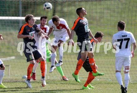 Fussball Kaerntner Liga. Maria Saal  gegen WAC Amateure. Bernhard Walzl (Maria Saal), Marcel Holzer, Michael Augustin (WAC). Klagenfurt, am 1.4.2017.
Foto: Kuess
---
pressefotos, pressefotografie, kuess, qs, qspictures, sport, bild, bilder, bilddatenbank