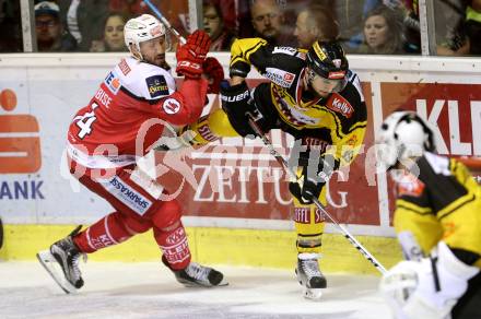 EBEL. Eishockey Bundesliga. KAC gegen 	UPC Vienna Capitals.  Mark Hurtubise (KAC),  Tyler Cuma (Vienna Capitals). Klagenfurt, am 2.4.2017.
Foto: Kuess

---
pressefotos, pressefotografie, kuess, qs, qspictures, sport, bild, bilder, bilddatenbank