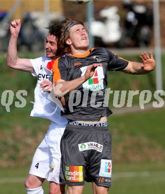 Fussball Kaerntner Liga. Maria Saal  gegen WAC Amateure. Sebastian Kaiser (Maria Saal), Marcel Holzer (WAC). Klagenfurt, am 1.4.2017.
Foto: Kuess
---
pressefotos, pressefotografie, kuess, qs, qspictures, sport, bild, bilder, bilddatenbank