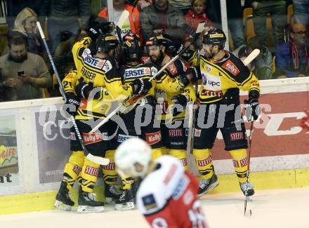 EBEL. Eishockey Bundesliga. KAC gegen 	UPC Vienna Capitals. Torjubel Vienna Capitals). Klagenfurt, am 2.4.2017.
Foto: Kuess

---
pressefotos, pressefotografie, kuess, qs, qspictures, sport, bild, bilder, bilddatenbank