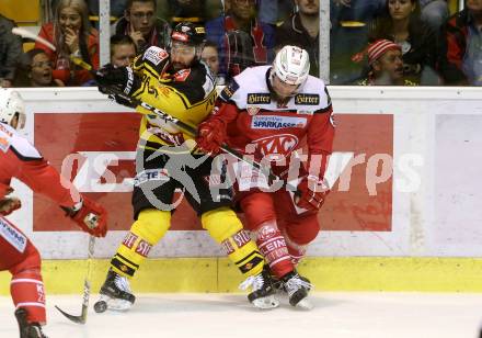 EBEL. Eishockey Bundesliga. KAC gegen 	UPC Vienna Capitals.  Christoph Duller  (KAC), Jerry Pollastrone  (Vienna Capitals). Klagenfurt, am 2.4.2017.
Foto: Kuess

---
pressefotos, pressefotografie, kuess, qs, qspictures, sport, bild, bilder, bilddatenbank