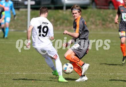 Fussball Kaerntner Liga. Maria Saal  gegen WAC Amateure. Christoph Orasch,  (Maria Saal), Marcel Holzer (WAC). Klagenfurt, am 1.4.2017.
Foto: Kuess
---
pressefotos, pressefotografie, kuess, qs, qspictures, sport, bild, bilder, bilddatenbank