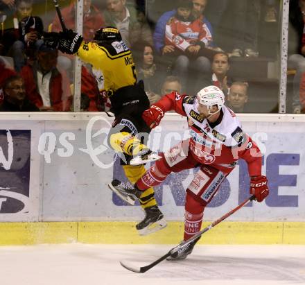 EBEL. Eishockey Bundesliga. KAC gegen 	UPC Vienna Capitals.  Jamie Lundmark  (KAC),  Ryan McKiernan (Vienna Capitals). Klagenfurt, am 2.4.2017.
Foto: Kuess

---
pressefotos, pressefotografie, kuess, qs, qspictures, sport, bild, bilder, bilddatenbank