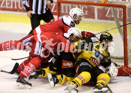 EBEL. Eishockey Bundesliga. KAC gegen 	UPC Vienna Capitals. Jamie Lundmark  (KAC), Jerry Pollastrone   (Vienna Capitals). Klagenfurt, am 2.4.2017.
Foto: Kuess

---
pressefotos, pressefotografie, kuess, qs, qspictures, sport, bild, bilder, bilddatenbank
